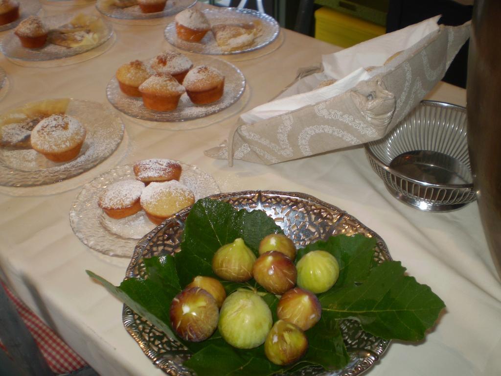 Il Giardino Di Emilio Bed & Breakfast Marrùbiu Dış mekan fotoğraf