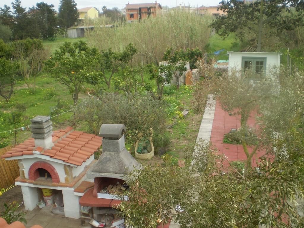 Il Giardino Di Emilio Bed & Breakfast Marrùbiu Oda fotoğraf