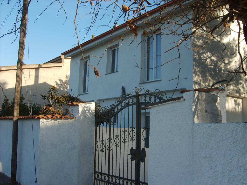 Il Giardino Di Emilio Bed & Breakfast Marrùbiu Dış mekan fotoğraf